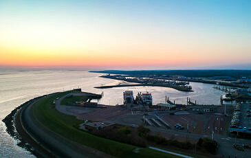 Nice,view,from,above,from,the,harbor,of,lauwersoog,in